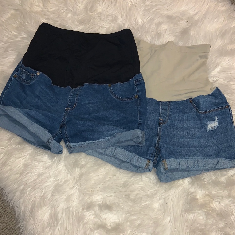 Maternity shorts